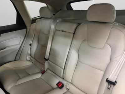 Volvo XC60 Facelift T6 Plus Dark / Hybride (2026) - Photo 13