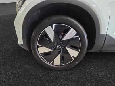 Volvo EX40 Plus Single Motor Extended Range / Electrique (2026) - Photo 14