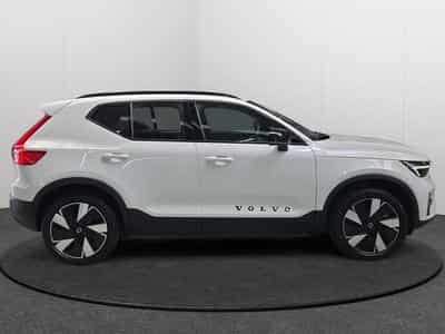 Volvo EX40 Plus Single Motor Extended Range / Electrique (2026) - Photo 6
