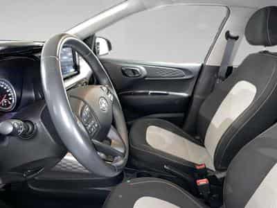 Hyundai i10 1.0 Sky AMT (2021) - Photo 4