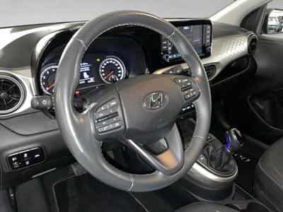 Hyundai i10 1.0 Sky AMT (2021) - Photo 8