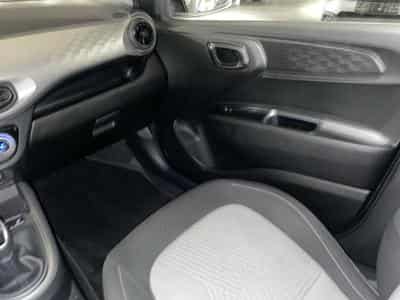 Hyundai i10 1.0 Sky AMT (2021) - Photo 9