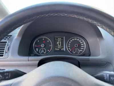 VW Touran 1,6 TDI Comfortline/Climtronic/PDC/Navi (2012) - Photo 11
