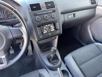 VW Touran 1,6 TDI Comfortline/Climtronic/PDC/Navi (2012) - Photo 14