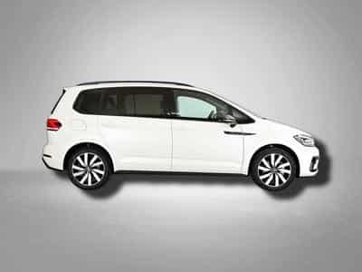 VW Touran Highline R-Line 2.0 TDI 7-Gang-DSG (2026) - Photo 6