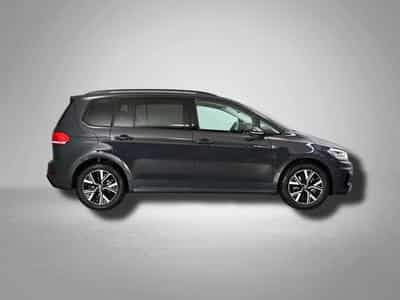 VW Touran Highline R-Line 2.0 TDI 7-Gang-DSG (2026) - Photo 6