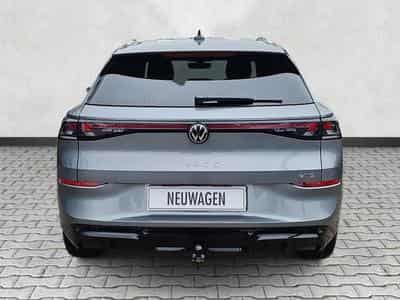 VW T-Roc 1.5 eTSI 110 kW R-Line (2026) - Photo 6