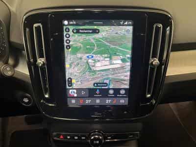 Volvo XC40 Black-Edition Plus (2025) - Photo 11