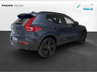 Volvo XC40 Black-Edition Plus (2025) - Photo 2