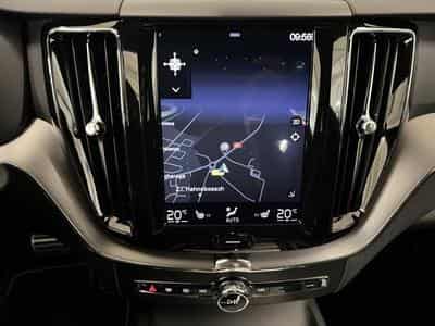 Volvo XC60 R-Design (2018) - Photo 11
