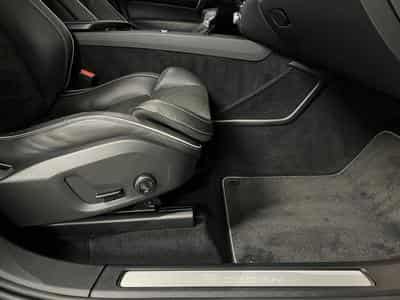 Volvo XC60 R-Design (2018) - Photo 14