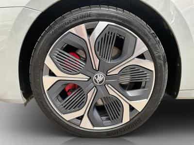 Skoda Octavia RS+DSG+LM19+P.Simply&Clever+LED+NAVI (2025) - Foto 8