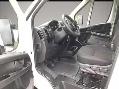 Opel Monterey (2025) - Photo 2