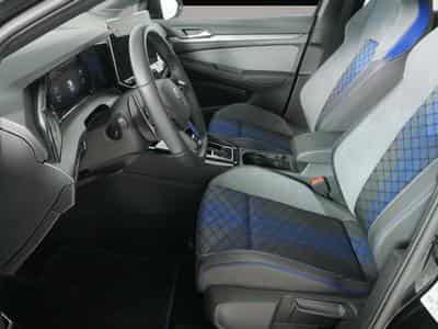 VW Golf (2025) - Photo 5