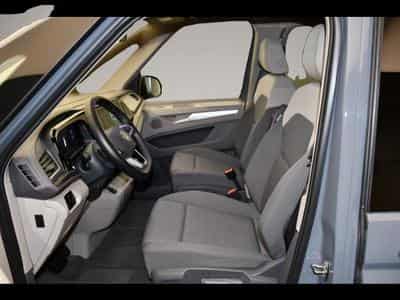 VW Multivan (2024) - Photo 3