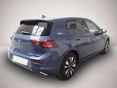 VW Golf (2025) - Photo 2