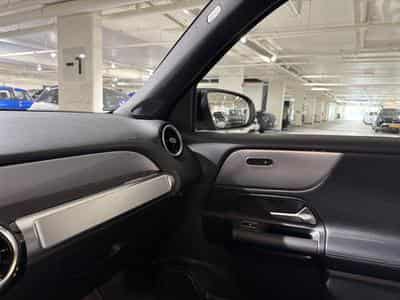 Mercedes GLB 200 2.0 GLB d 7 PLACES (2023) - Photo 10