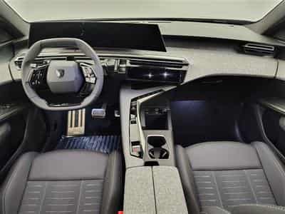 Peugeot 5008 1.2 HYBRID 145cv e-DSC6 GT 7pl. NAVI / FULL LED / CAMERA (2026) - Photo 8