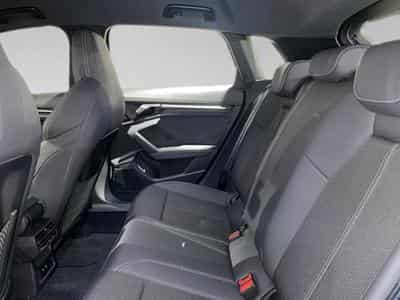 Audi S3 2.0 TFSI S3 S tronic quattro Sportback (2024) - Foto 11