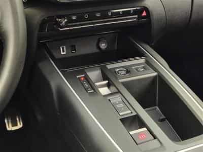Citroen C5 Aircross 1.2i 130Cv EAT8 Shine NAVI / CARPLAY / FULL LED (2023) - Photo 12