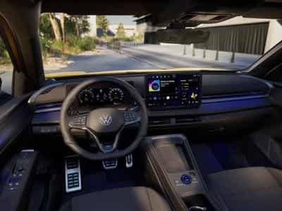 VW T-Roc R-Line 1.5 eTSI 7-Gang-DSG (2026) - Photo 4