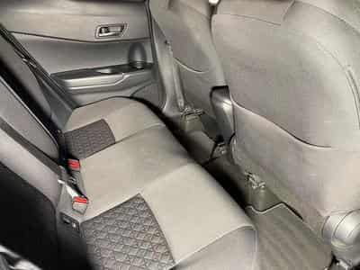 Toyota C-HR HYBRID 1.8 122H BVA E-CVT (2020) - Photo 10