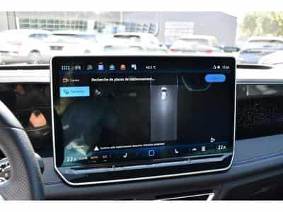 VW Tiguan 2.0 TDI R-Line DSG PANO CHFF ADD TRAVEL CAM360 1° MAIN (2024) - Photo 14