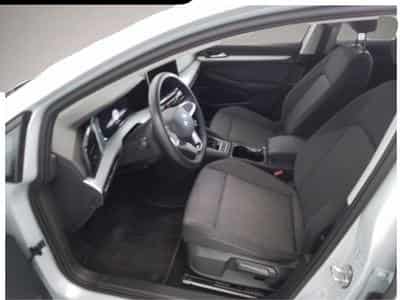 VW Golf (2025) - Foto 3