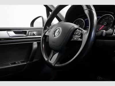 VW Touareg V6 TDI Terrain Tech 4M *19 *AHK *Leder (2015) - Photo 13