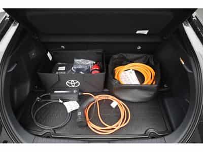 Toyota C-HR 2.0  VVT-I 223 PHEV Team (2026) - Foto 12