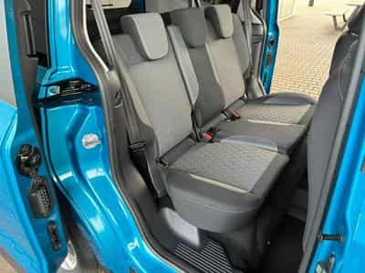 Ford Tourneo 1.0i Ecoboost 126 Titanium (2026) - Foto 9