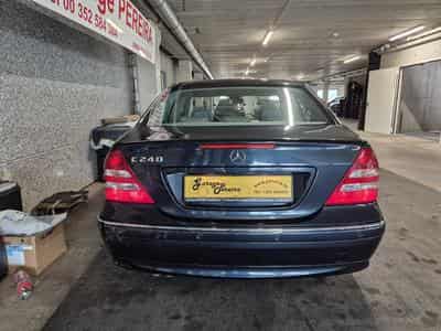 Mercedes C 240 V6 AUTO CUIR 1 HAND new Model (2005) - Foto 6