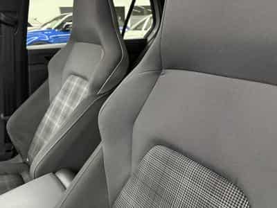 VW Golf GTD 2.0 TDI DSG7 200 CV *MATRIX* PANO * HARMAN * (2022) - Foto 7