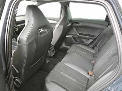 Cupra Leon ST 2.0 TSI 300CV *PANO* *BEATS* *VISION+* *VSS* (2024) - Foto 6