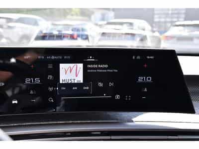 Peugeot 3008 1.2 Hybrid 145 e-DCS6 GT ACC CAM 360 1° MAIN (2025) - Photo 11