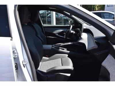 Peugeot 3008 1.2 Hybrid 145 e-DCS6 Allure ACC CAM 360 1° MAIN (2025) - Photo 7