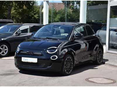 Fiat 500 42 kWh La Prima ACC CO DRIVER PANO CAM 1° MAIN (2023) - Foto 2
