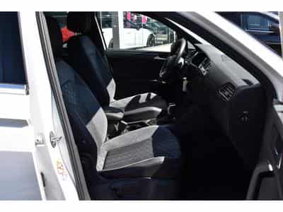 VW Tiguan 1.4 TSI eHybrid R-Line DSG ACC TRAVEL SIDE PARK CAM 1° MAIN (2023) - Foto 8
