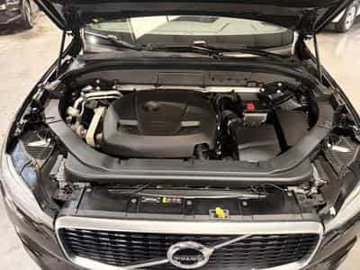 Volvo XC60 2.0 R-Design AWD 250HP (2019) - Photo 10