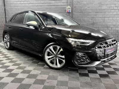Audi S3 S3 Sportback Quattro 2.0 TFSI 333 CV * MATRIX * BLACK PACK * (2025) - Photo 3