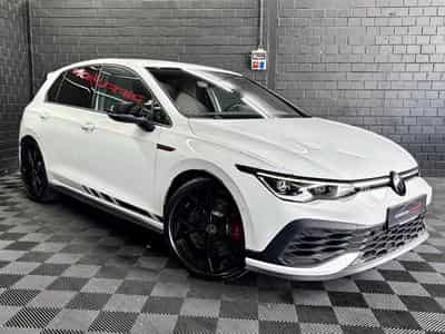 VW Golf GTI Clubsport 2.0 TSI 300 CV DSG7 *ACC* *SIEGES CHAUFF* BLAC (2024) - Foto 2