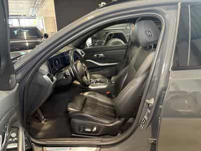 BMW M340 Touring M340 d xDrive/Pano/HUD/Camera/19/ACC/ (2023) - Photo 6
