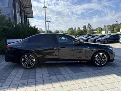 Bmw i5 i5 Lim.  eDrive40 M Sport SOH 98,49 % (2023) - Photo 4