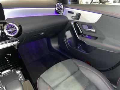 Mercedes CLA 200 2.0 CLA d (2023) - Photo 9