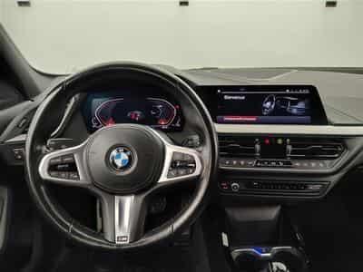 BMW 118 iA OPF PACK M NAVI/CARPLAY/PDC AV-AR (2023) - Foto 9
