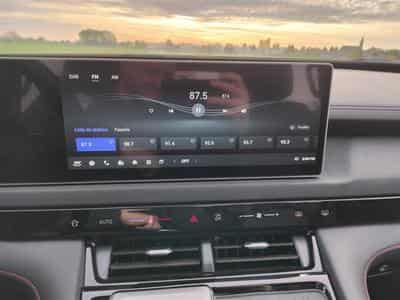 Maxus T60 2.0d AT8 4x4 Luxury CARPLAY / FULL LED / CAMERA 360° (2026) - Photo 11