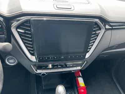 Isuzu D-Max D-MAX DC Euro6d V-Cross AT 4x4 (2024) - Photo 9