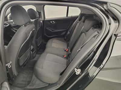 BMW 118 dA  Navi Cockpit / Led / PDC av+ar (2024) - Foto 13