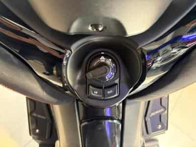 Yamaha X-Max Tech Max (2023) - Photo 13