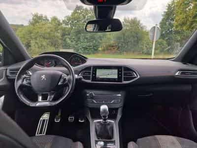 Peugeot 308 GT-Line (2018) - Photo 6